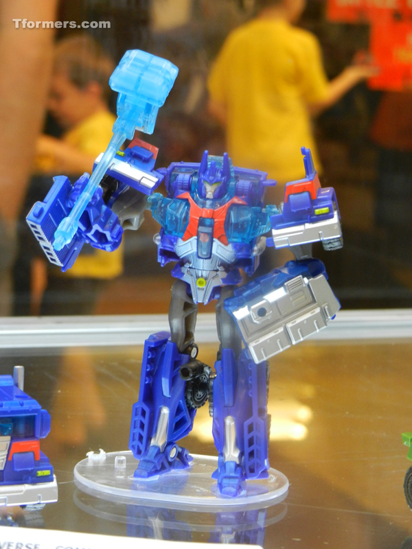 Transformers Prime Cyberverse Commander Ultra Magnus  (84 of 103)